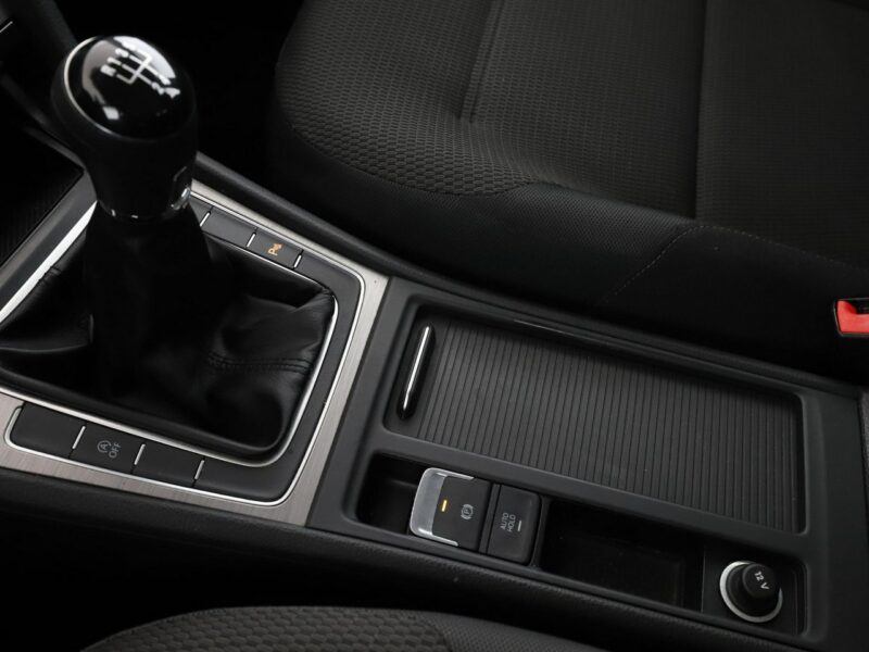 Volkswagen Golf klima auto czujniki parkowania multifunkcja VII (2012-)