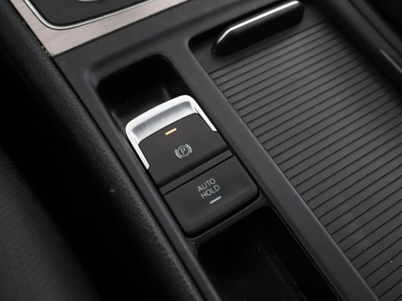 Volkswagen Golf klima auto czujniki parkowania multifunkcja VII (2012-)