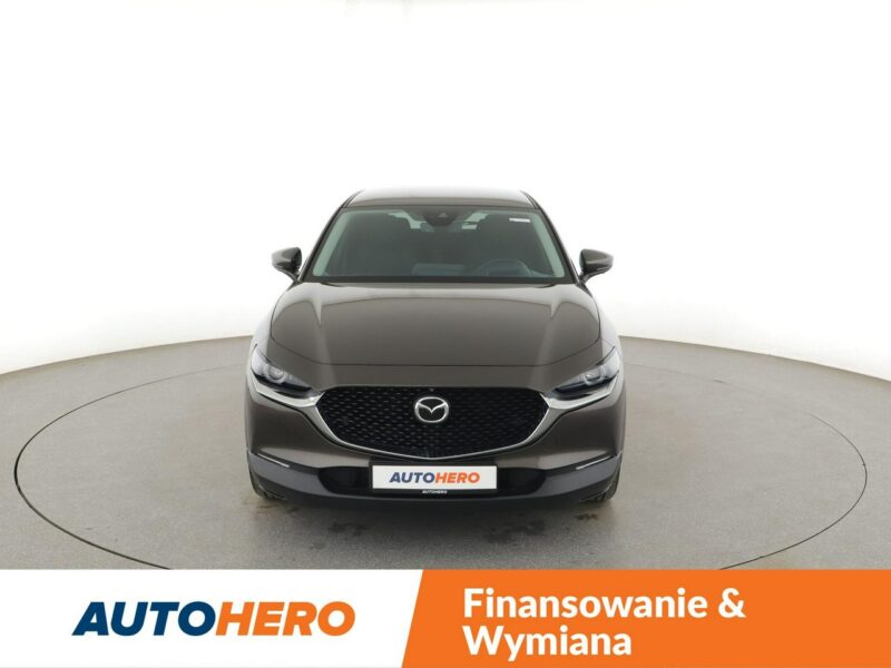 Mazda CX-30 navi led klima auto kamera i czujniki parkowania grzane fotele