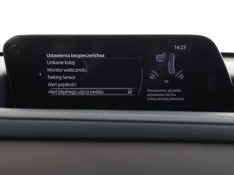Mazda CX-30 navi led klima auto kamera i czujniki parkowania grzane fotele