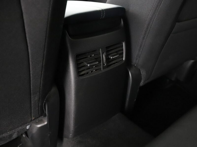 Mazda CX-30 navi led klima auto kamera i czujniki parkowania grzane fotele