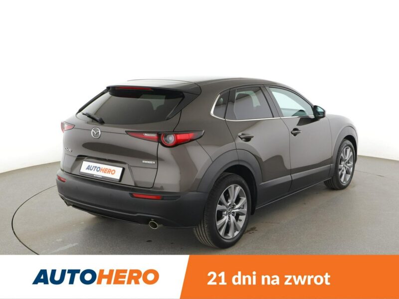 Mazda CX-30 navi led klima auto kamera i czujniki parkowania grzane fotele