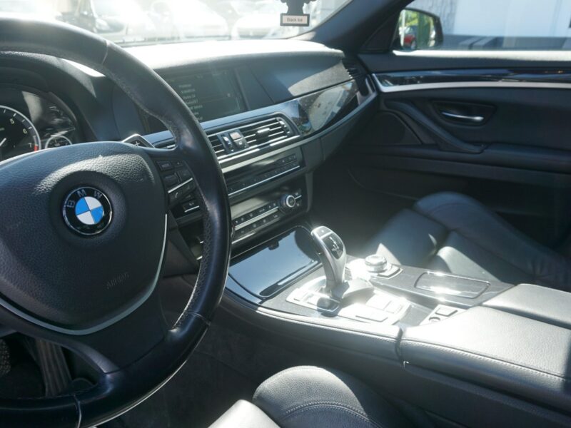 BMW 528 zarejestrowany, ubezpieczony F10 (2009-2017)