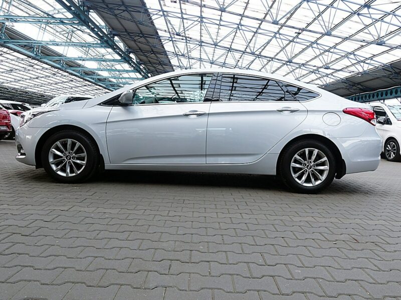 Hyundai i40 3Lata GWARANCJA I-wł Kraj Bezwypadkowy 141KM Automat+NAVI+Kamera FV23%