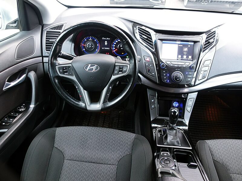 Hyundai i40 3Lata GWARANCJA I-wł Kraj Bezwypadkowy 141KM Automat+NAVI+Kamera FV23%