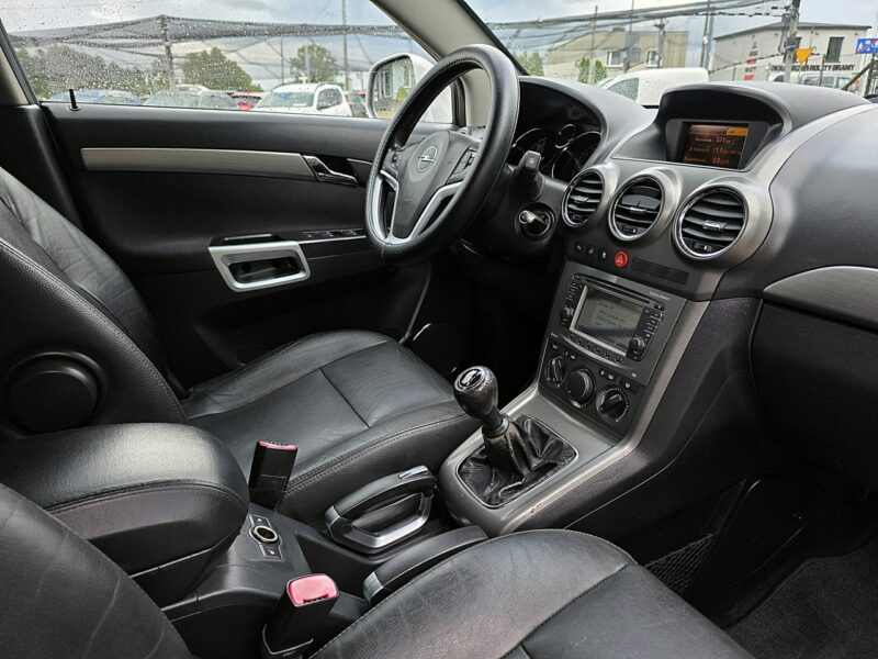 Opel Antara bezwypadkowy, 4x4, nawigacja