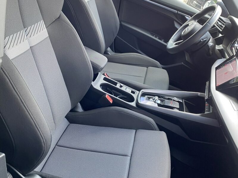 Audi A3 2.0 150 Automat, Wirtualne zegary, Aktywny tempomat 8Y