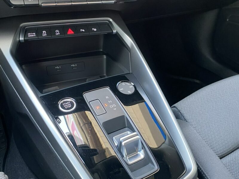 Audi A3 2.0 150 Automat, Wirtualne zegary, Aktywny tempomat 8Y