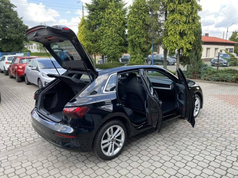 Audi A3 2.0 150 Automat, Wirtualne zegary, Aktywny tempomat 8Y