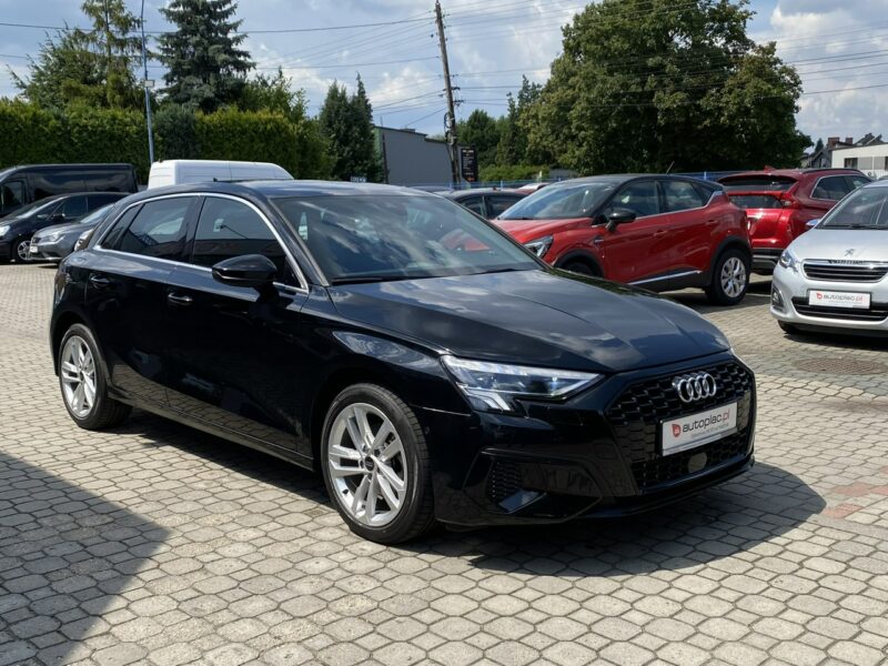 Audi A3 2.0 150 Automat, Wirtualne zegary, Aktywny tempomat 8Y