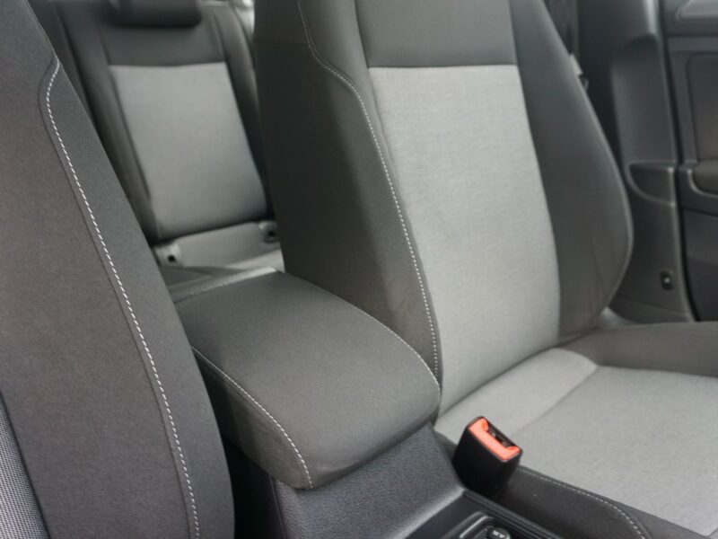 Volkswagen Golf z polskiego salonu, serwisowany, rok gwarancji, VII (2012-)
