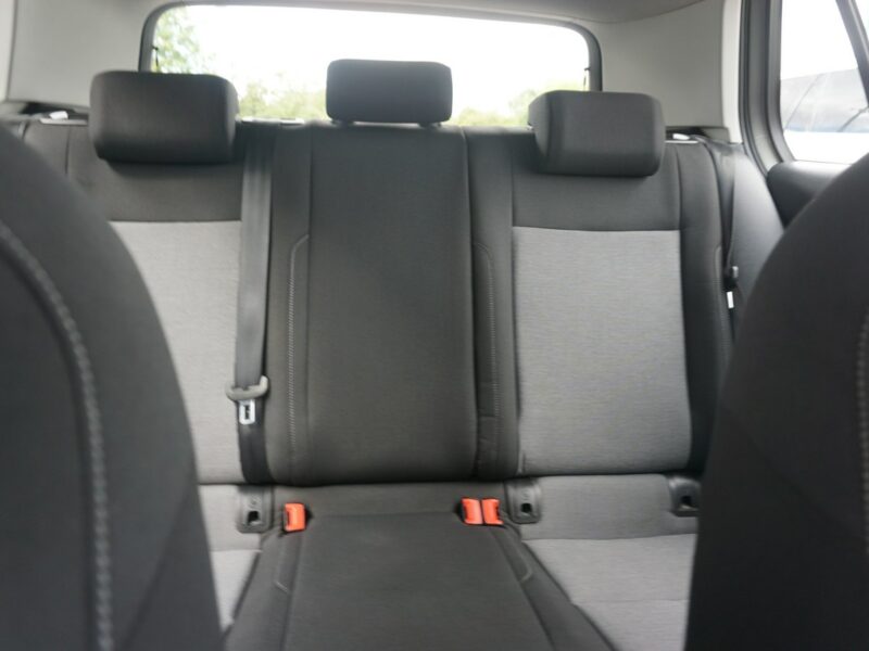 Volkswagen Golf z polskiego salonu, serwisowany, rok gwarancji, VII (2012-)