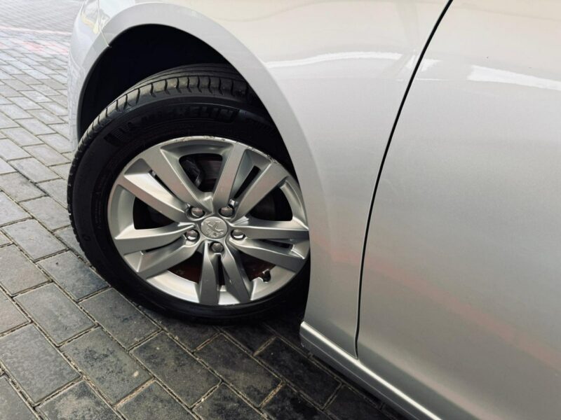 Peugeot 308 1.2 Benzyna* 81 KM* ZAREJESTROWANY* T9 (2014-2021)