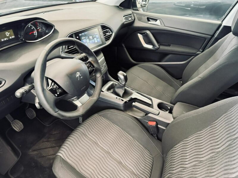 Peugeot 308 1.2 Benzyna* 81 KM* ZAREJESTROWANY* T9 (2014-2021)