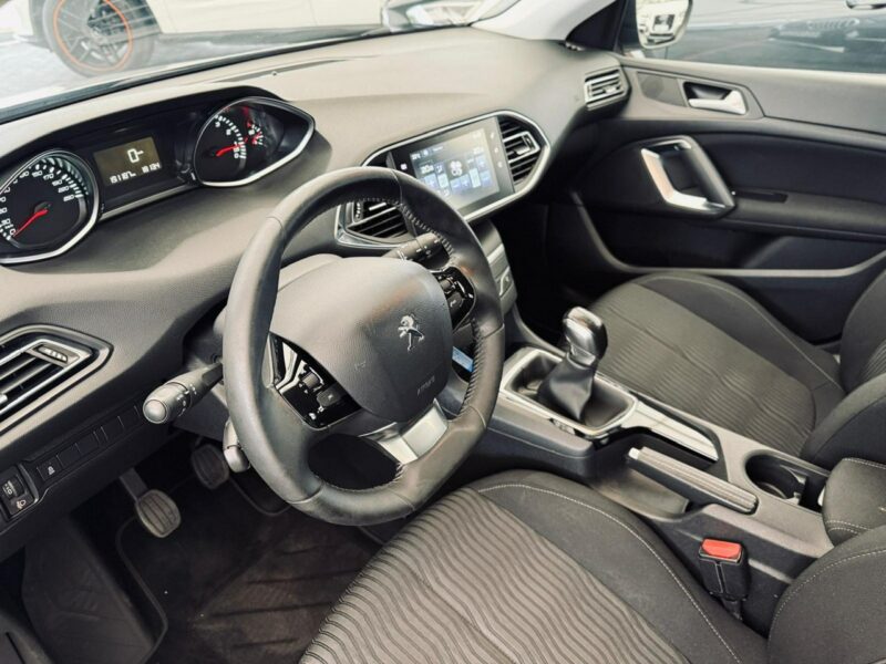 Peugeot 308 1.2 Benzyna* 81 KM* ZAREJESTROWANY* T9 (2014-2021)