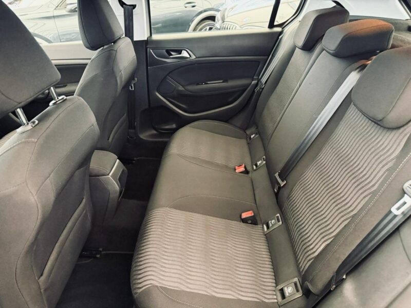 Peugeot 308 1.2 Benzyna* 81 KM* ZAREJESTROWANY* T9 (2014-2021)