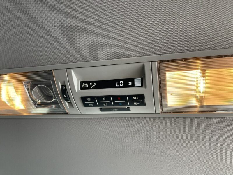 Volkswagen Caravelle Automat Klimatyzacja Oryginalny przebieg