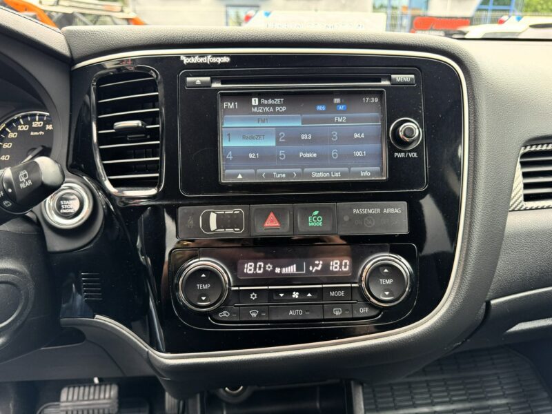 Mitsubishi Outlander 4x4, PL Salon, 7-dmio Osobowy, LED, Kamera cofani, Tempomat, Bluetooth III (2012-)