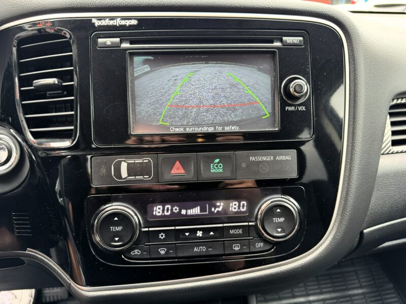 Mitsubishi Outlander 4x4, PL Salon, 7-dmio Osobowy, LED, Kamera cofani, Tempomat, Bluetooth III (2012-)