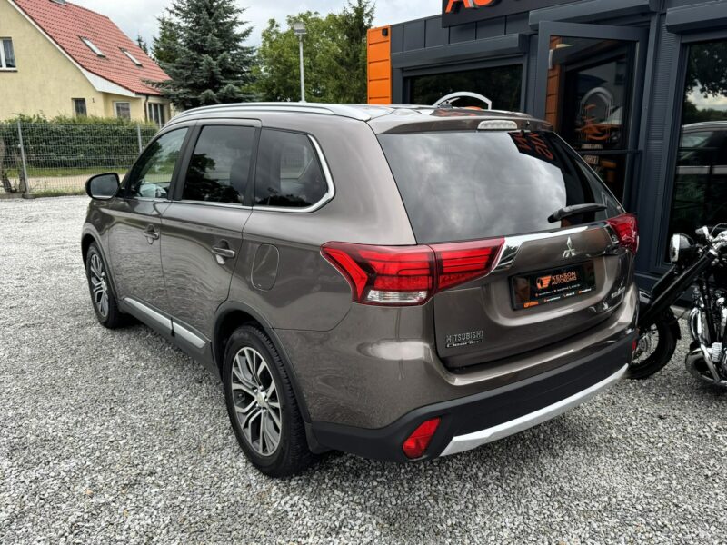 Mitsubishi Outlander 4x4, PL Salon, 7-dmio Osobowy, LED, Kamera cofani, Tempomat, Bluetooth III (2012-)