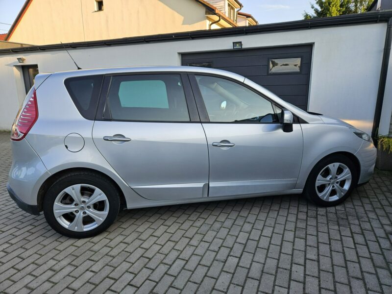 Renault Scenic 1.4 TCe 130KM benzyna DOINWESTOWANY zadbany BDB WYPOSAŻENIE BDB stan III (2009-2016)