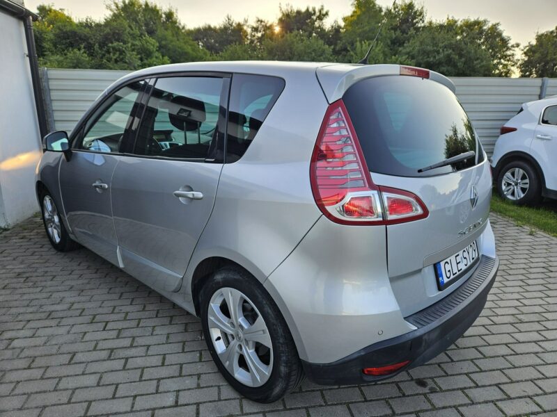 Renault Scenic 1.4 TCe 130KM benzyna DOINWESTOWANY zadbany BDB WYPOSAŻENIE BDB stan III (2009-2016)