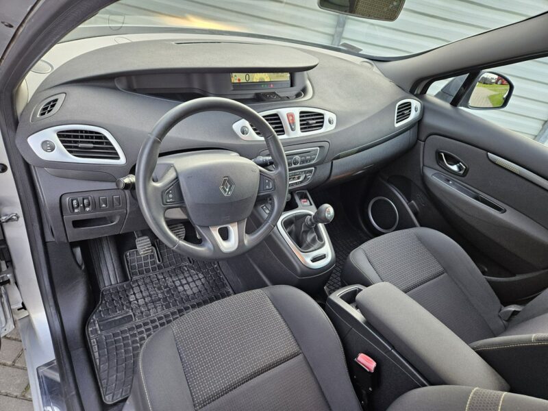 Renault Scenic 1.4 TCe 130KM benzyna DOINWESTOWANY zadbany BDB WYPOSAŻENIE BDB stan III (2009-2016)