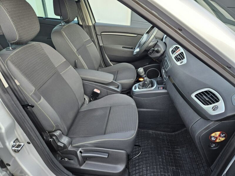 Renault Scenic 1.4 TCe 130KM benzyna DOINWESTOWANY zadbany BDB WYPOSAŻENIE BDB stan III (2009-2016)