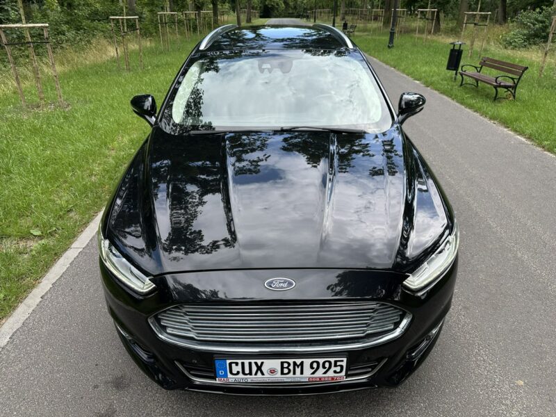 Ford Mondeo MK5 2.0 TDCI 180 Koni Convers Titanium Led Navi PowerShift Alu 18 Mk5 (2014-)
