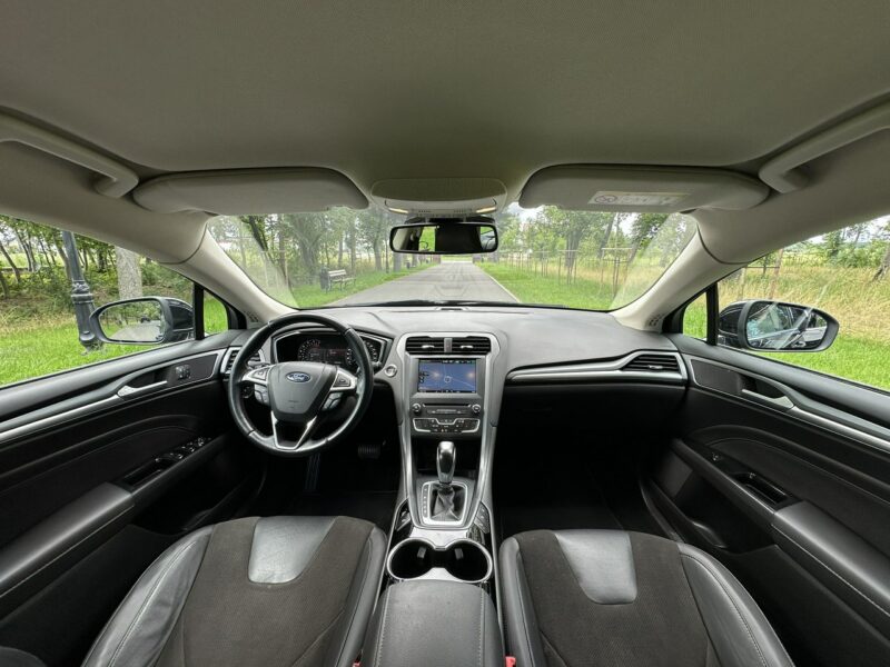 Ford Mondeo MK5 2.0 TDCI 180 Koni Convers Titanium Led Navi PowerShift Alu 18 Mk5 (2014-)