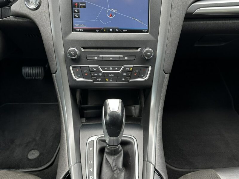 Ford Mondeo MK5 2.0 TDCI 180 Koni Convers Titanium Led Navi PowerShift Alu 18 Mk5 (2014-)