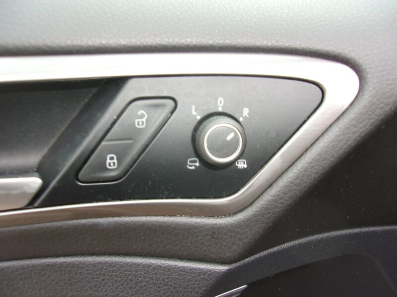 Volkswagen Golf Klimatronic 2-strefowy, PDC 2x, Podgrz. fotele, Nawigacja, Gwarancja VII (2012-)