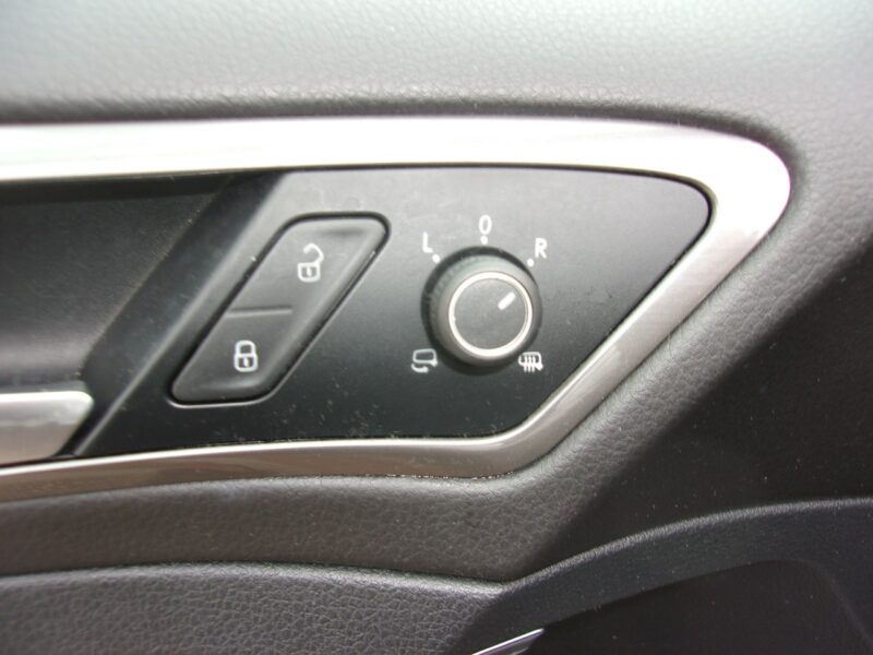 Volkswagen Golf Klimatronic 2-strefowy, PDC 2x, Podgrz. fotele, Nawigacja, Gwarancja VII (2012-)