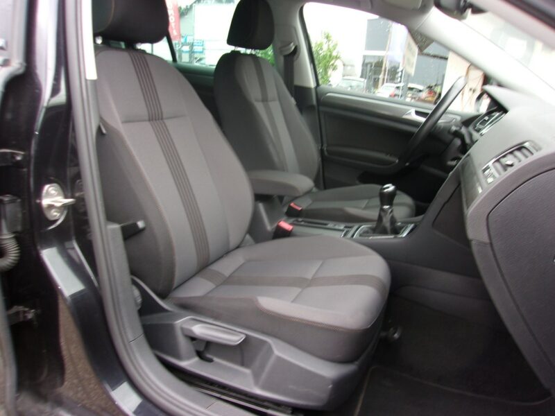 Volkswagen Golf Klimatronic 2-strefowy, PDC 2x, Podgrz. fotele, Nawigacja, Gwarancja VII (2012-)