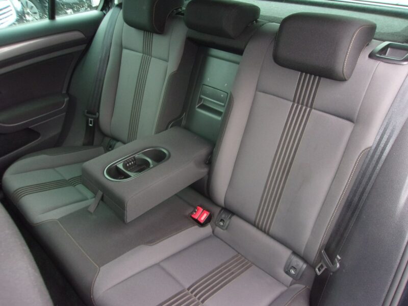 Volkswagen Golf Klimatronic 2-strefowy, PDC 2x, Podgrz. fotele, Nawigacja, Gwarancja VII (2012-)