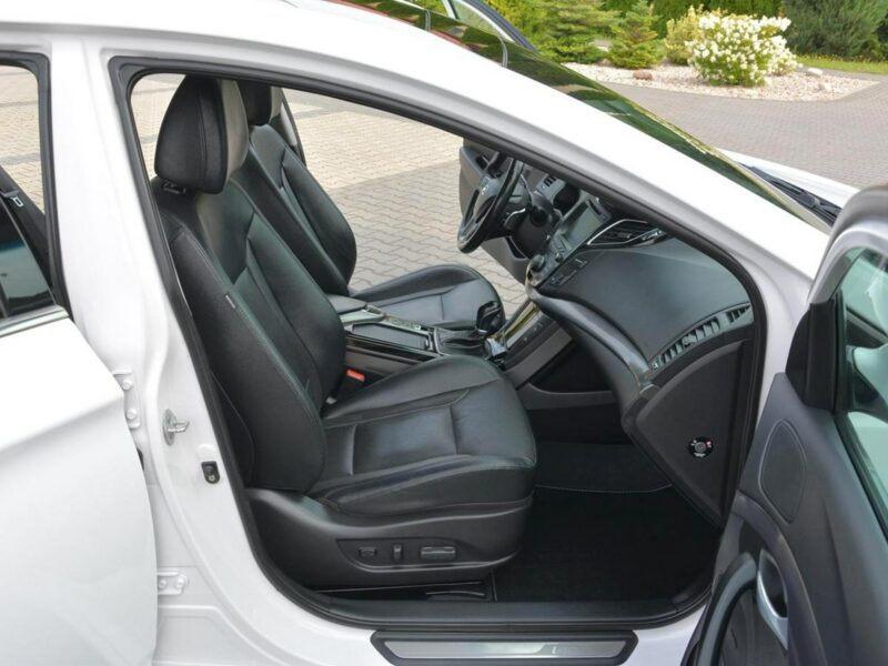 Hyundai i40 Lift Premium Skóry bi-Xenon Ledy Panorama Navi Wentylacja EL.Klapa