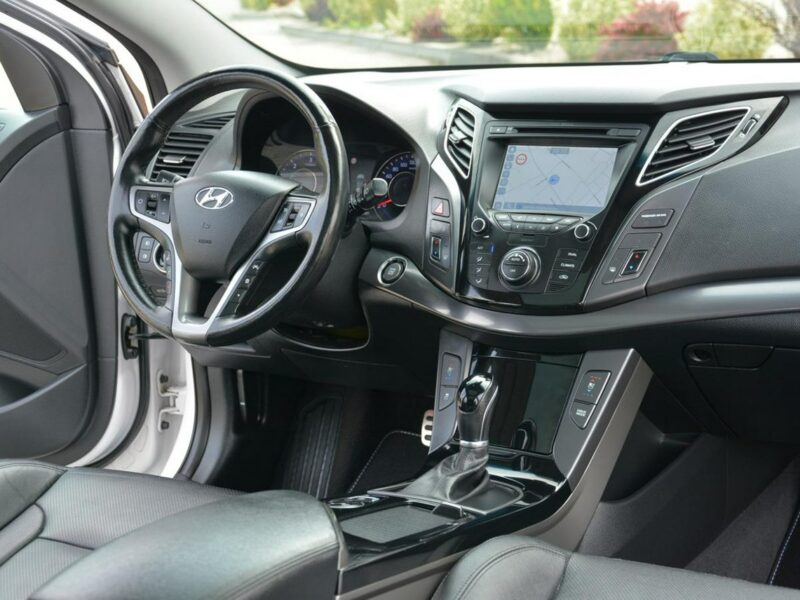 Hyundai i40 Lift Premium Skóry bi-Xenon Ledy Panorama Navi Wentylacja EL.Klapa