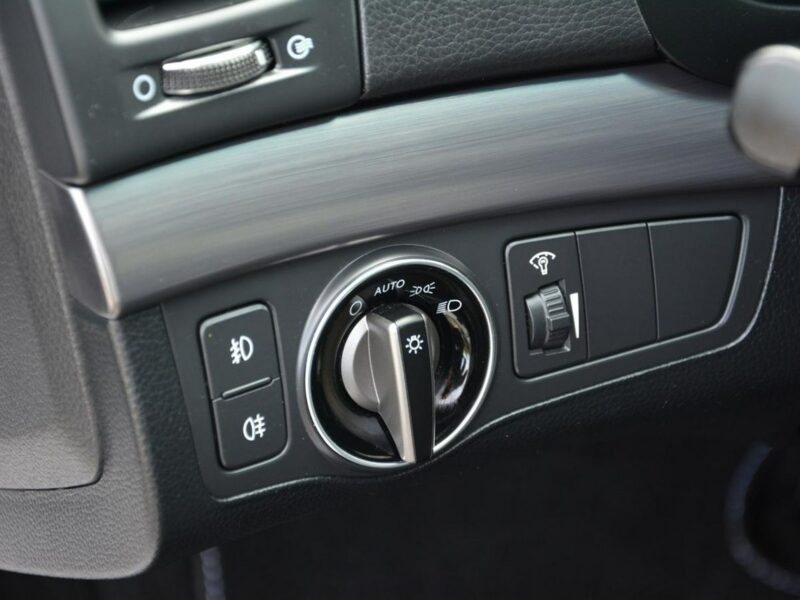 Hyundai i40 Lift Premium Skóry bi-Xenon Ledy Panorama Navi Wentylacja EL.Klapa