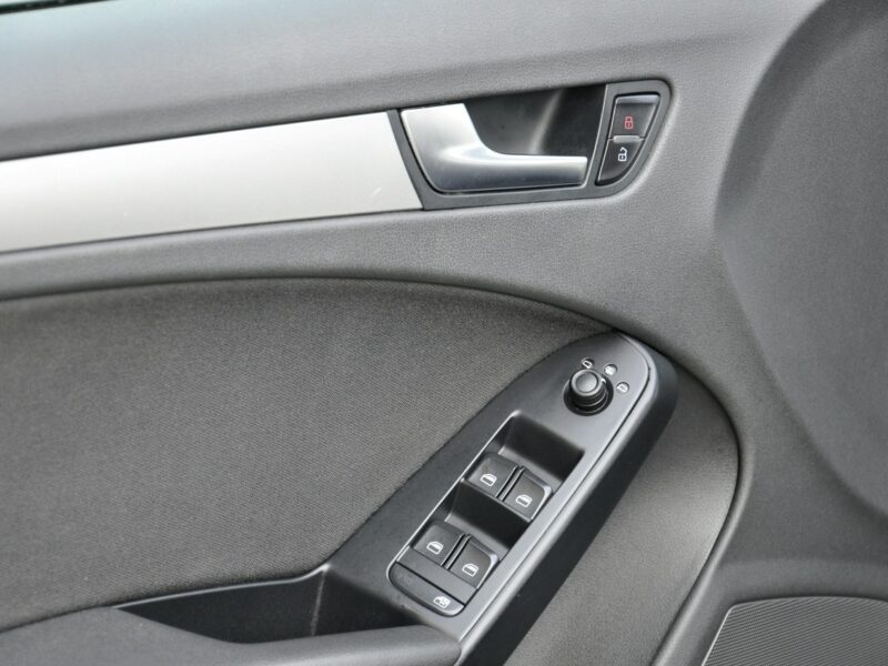 Audi A4 1,8T 160KM Avant/Alufelgi/Rolety/Tempomat/Serwisowany/Zadbany/Navi B8 (2007-2015)