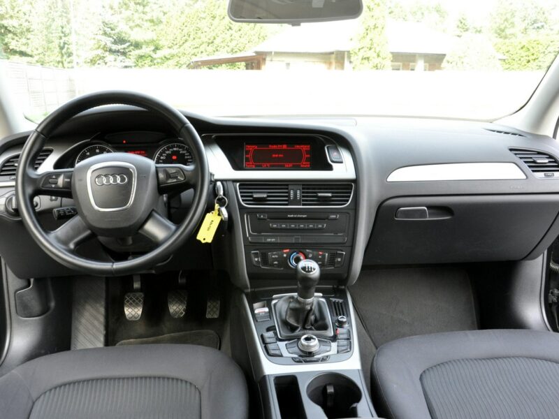 Audi A4 1,8T 160KM Avant/Alufelgi/Rolety/Tempomat/Serwisowany/Zadbany/Navi B8 (2007-2015)