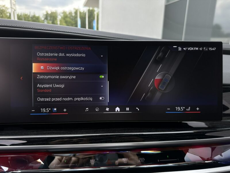 BMW 750 750e xDrive, Individual, Salon PL, FV-23%, Masaże przód i tył, pakiety G70(2022-)