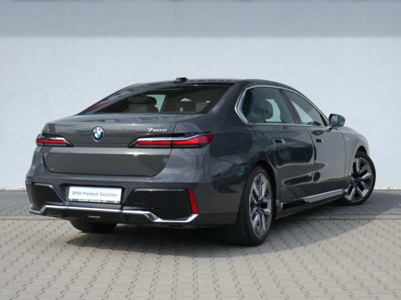 BMW 750 750e xDrive, Individual, Salon PL, FV-23%, Masaże przód i tył, pakiety G70(2022-)
