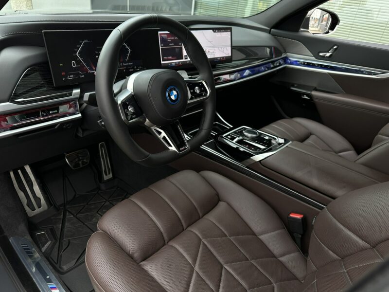 BMW 750 750e xDrive, Individual, Salon PL, FV-23%, Masaże przód i tył, pakiety G70(2022-)
