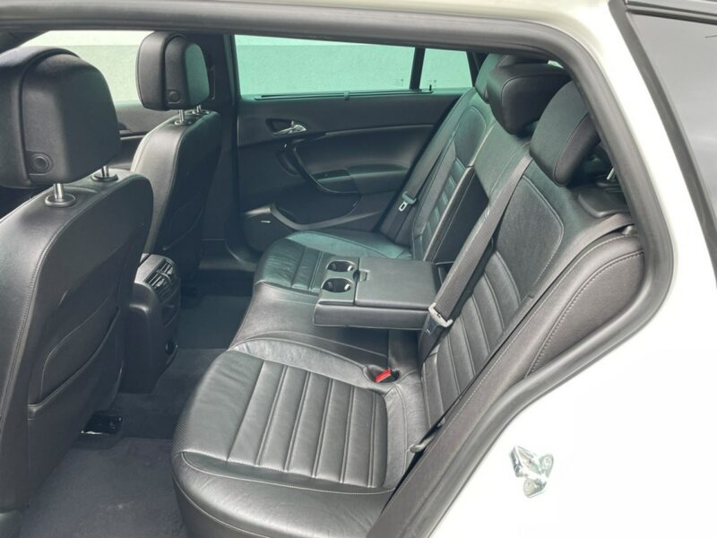 Opel Insignia 2.0 CDTI 195KM Klimatronic Automat Parktronic Kamera Tempomat Serwis A (2008-2017)