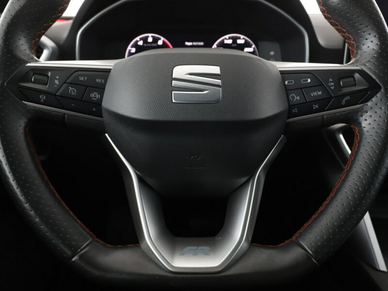 Seat Leon DSG mHEV full LED virtual cocopit navi kamera i czujniki parkowania IV (2020 - )