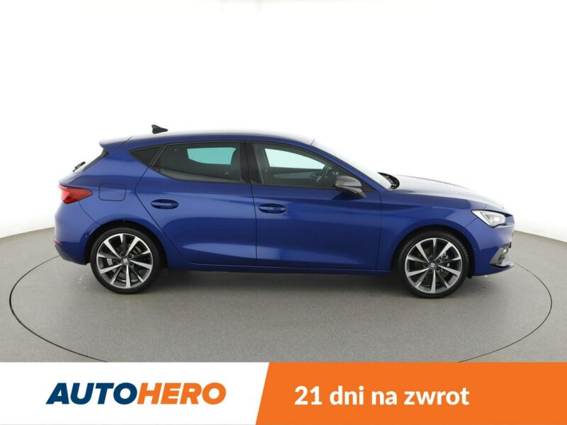 Seat Leon DSG mHEV full LED virtual cocopit navi kamera i czujniki parkowania IV (2020 - )