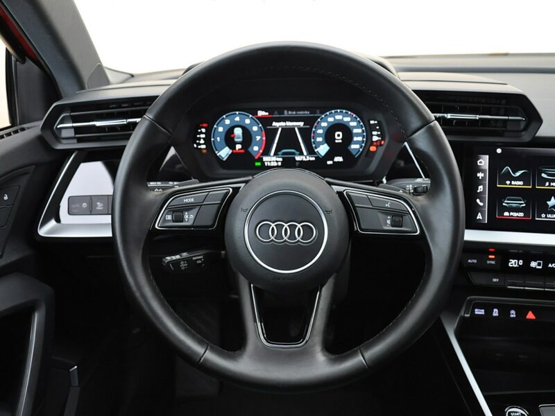 Audi A3 35 TFSI Stronic SportSedan B&O MatrixLed BlackPak. SportoweZawieszenie 8Y