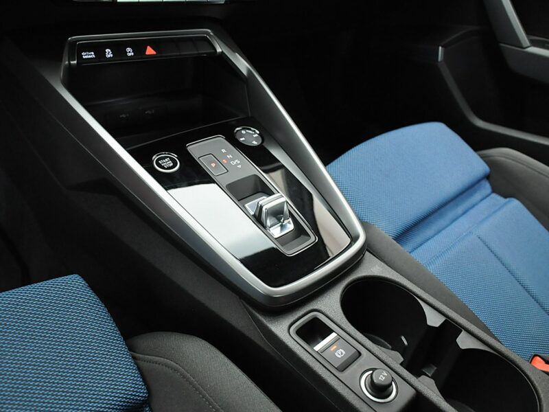 Audi A3 35 TFSI Stronic SportSedan B&O MatrixLed BlackPak. SportoweZawieszenie 8Y