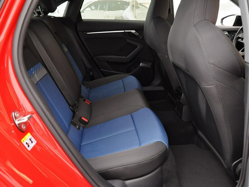 Audi A3 35 TFSI Stronic SportSedan B&O MatrixLed BlackPak. SportoweZawieszenie 8Y