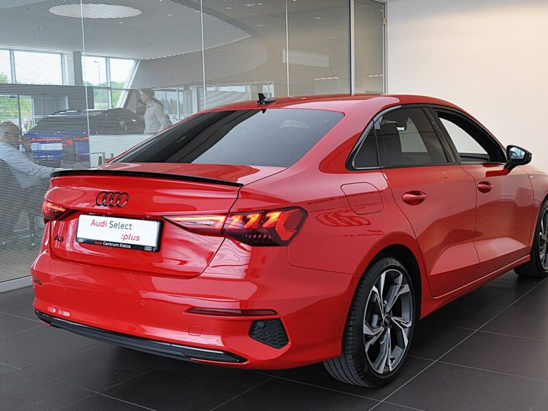 Audi A3 35 TFSI Stronic SportSedan B&O MatrixLed BlackPak. SportoweZawieszenie 8Y